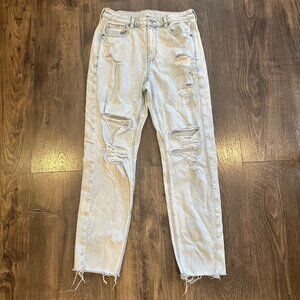 GUC American Eagle Outfitters Women's Distressed Light Blue Denim MOM Jeans, 8